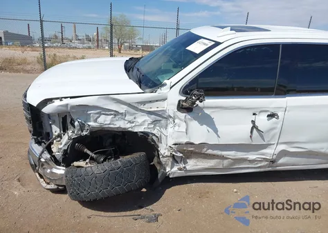 2022 GMC Sierra K1500 Slt z USA, uszkodzony, nr VIN 3GTUUDED9NG502016